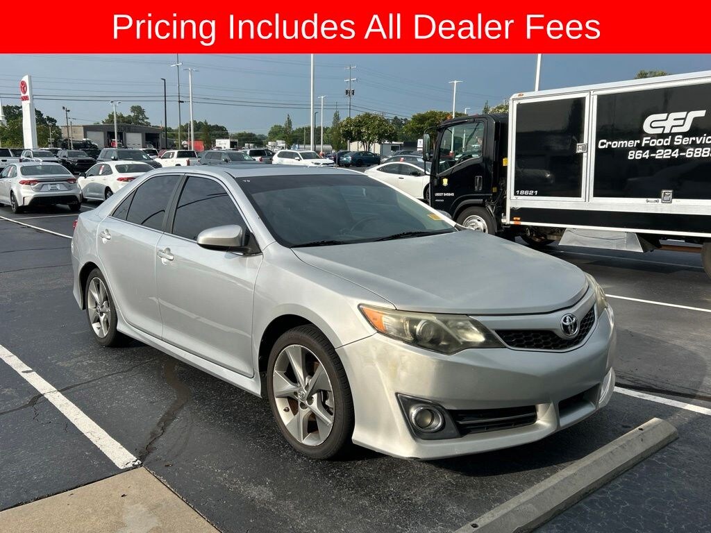Used 2012 Toyota Camry SE V6 Sedan