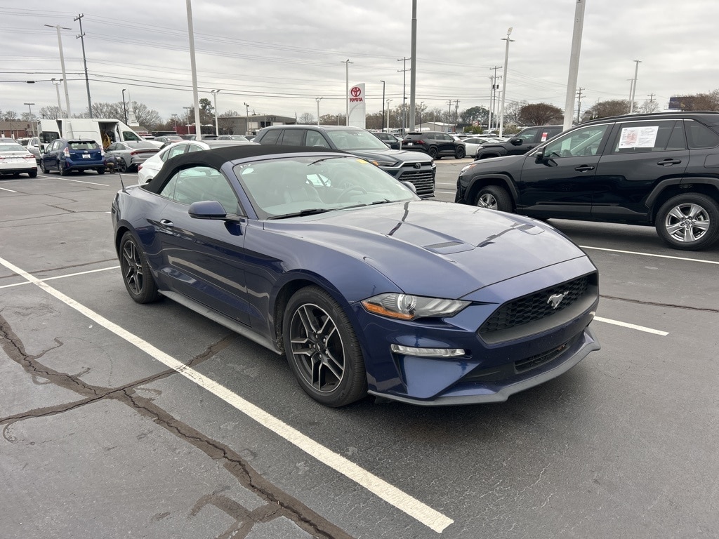 2020 Ford Mustang EcoBoost Premium's photo