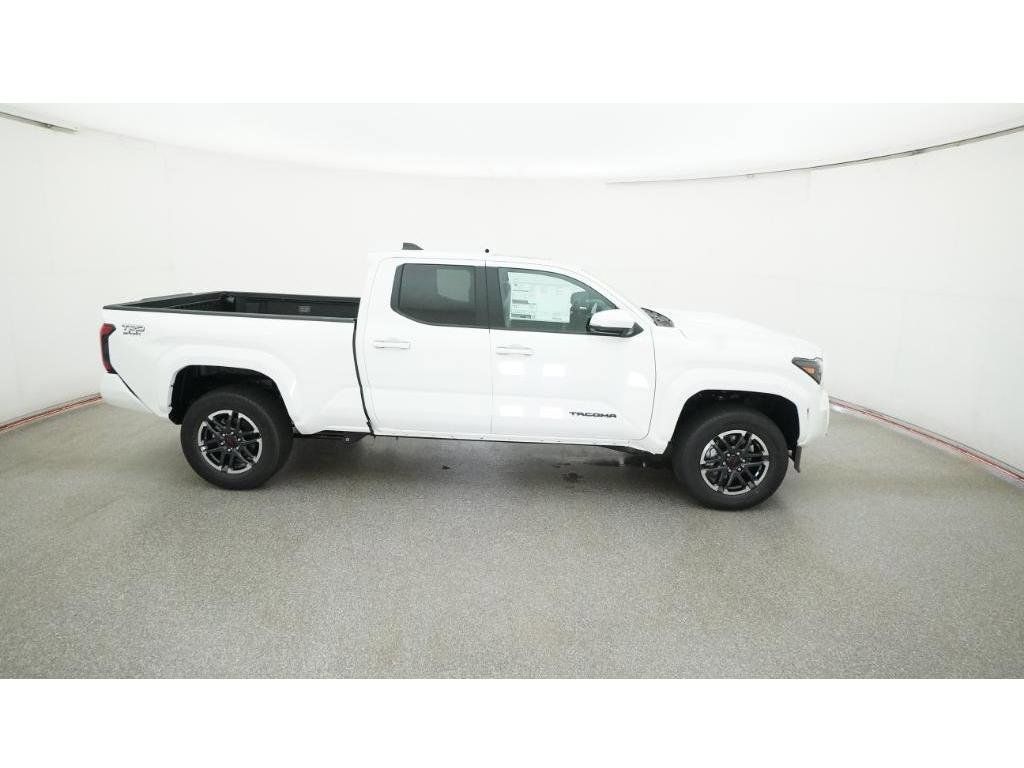 2025 Toyota Tacoma TRD Sport - Photo 11