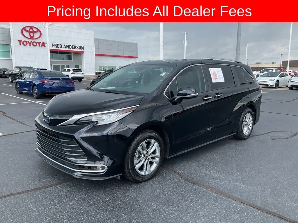 Used 2023 Toyota Sienna Limited 7 Passenger Minivan/Van