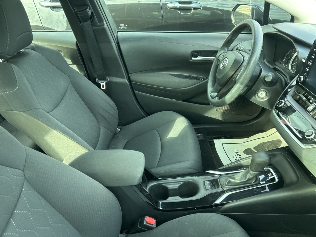 Used 2020 Toyota Corolla LE Sedan