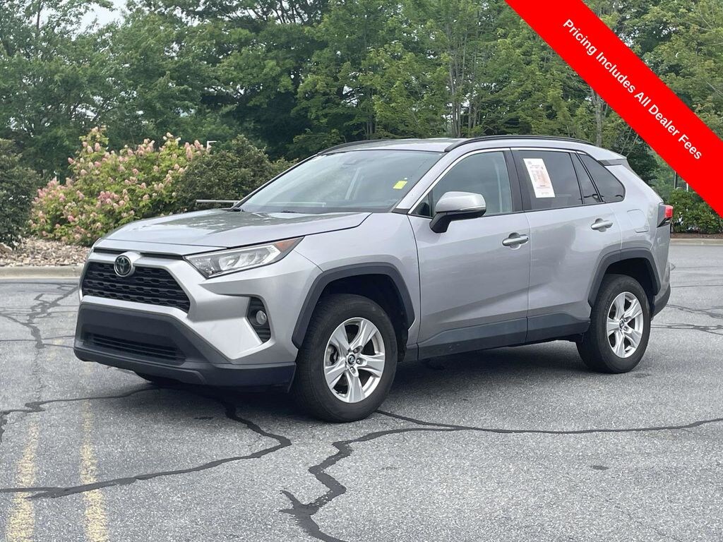 Used 2020 Toyota RAV4 XLE SUV