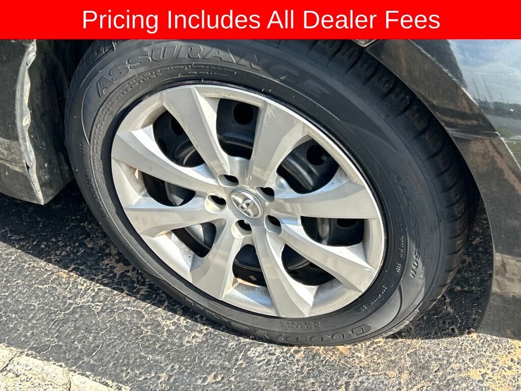Used 2021 Toyota Corolla LE Sedan