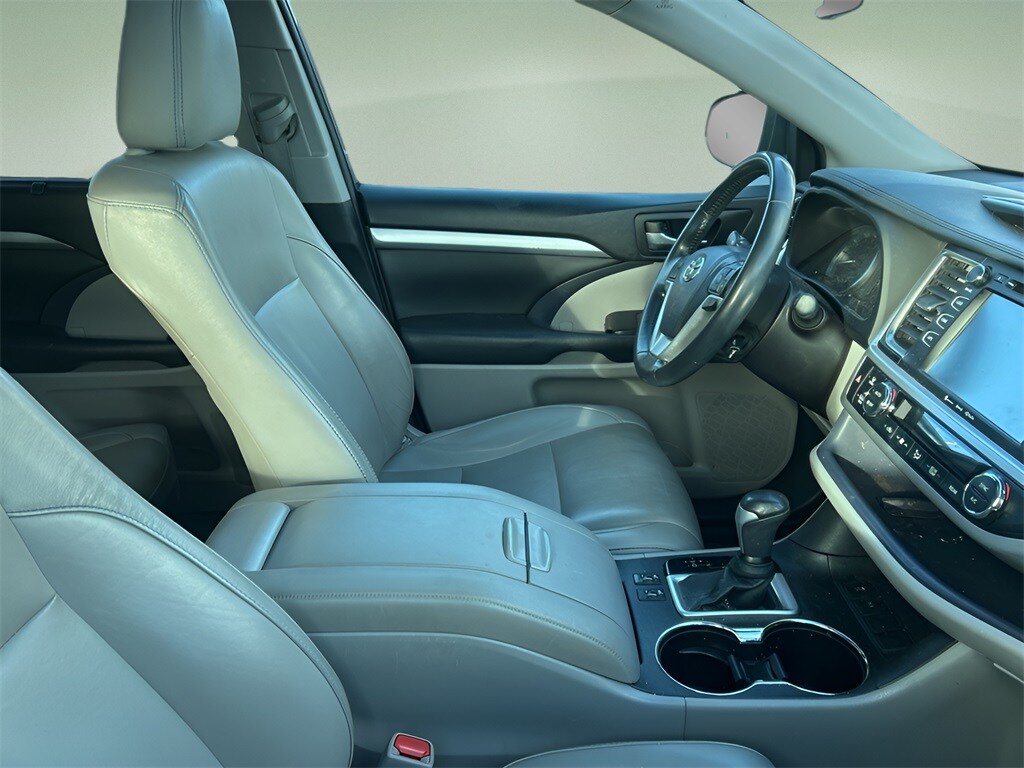 2019 Toyota Highlander XLE photo 4