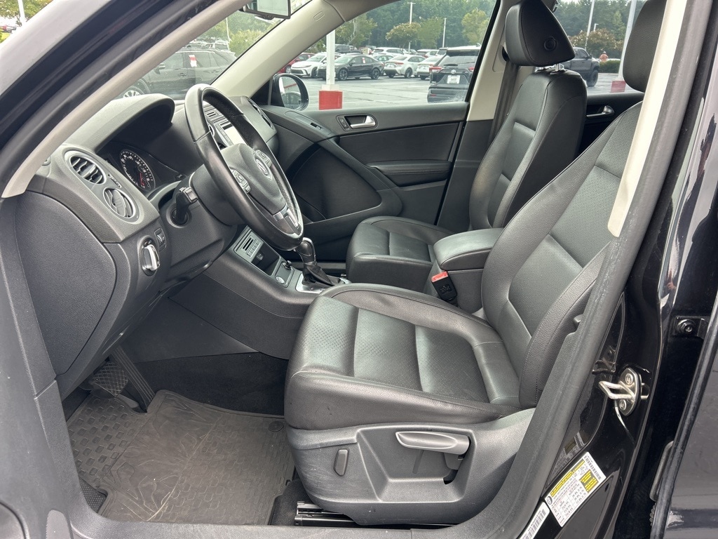 Used 2016 Volkswagen Tiguan S with VIN WVGAV7AX5GW523186 for sale in Greer, SC