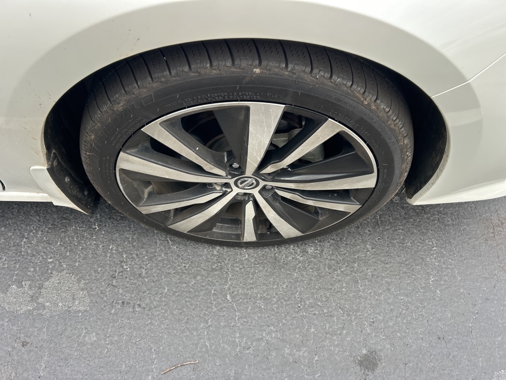 Used 2020 Nissan Altima 2.5 SR Sedan