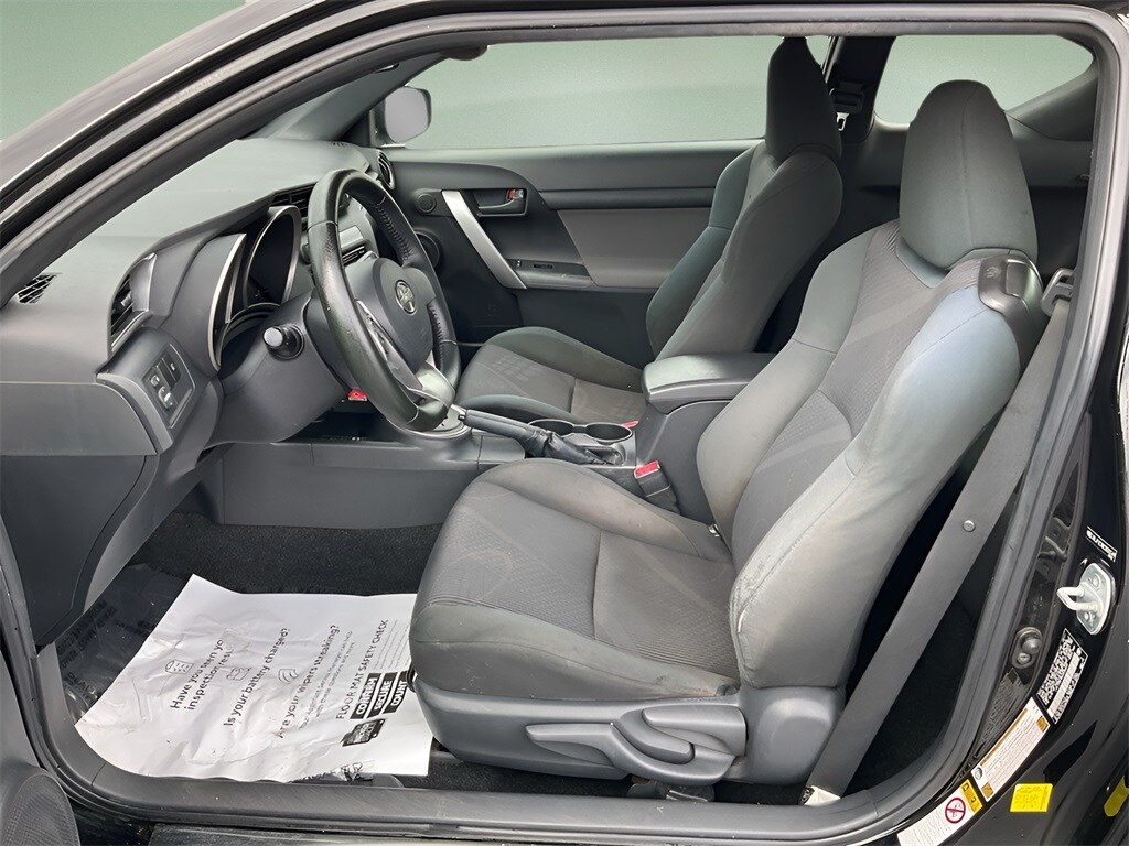2012 Scion tC photo 2