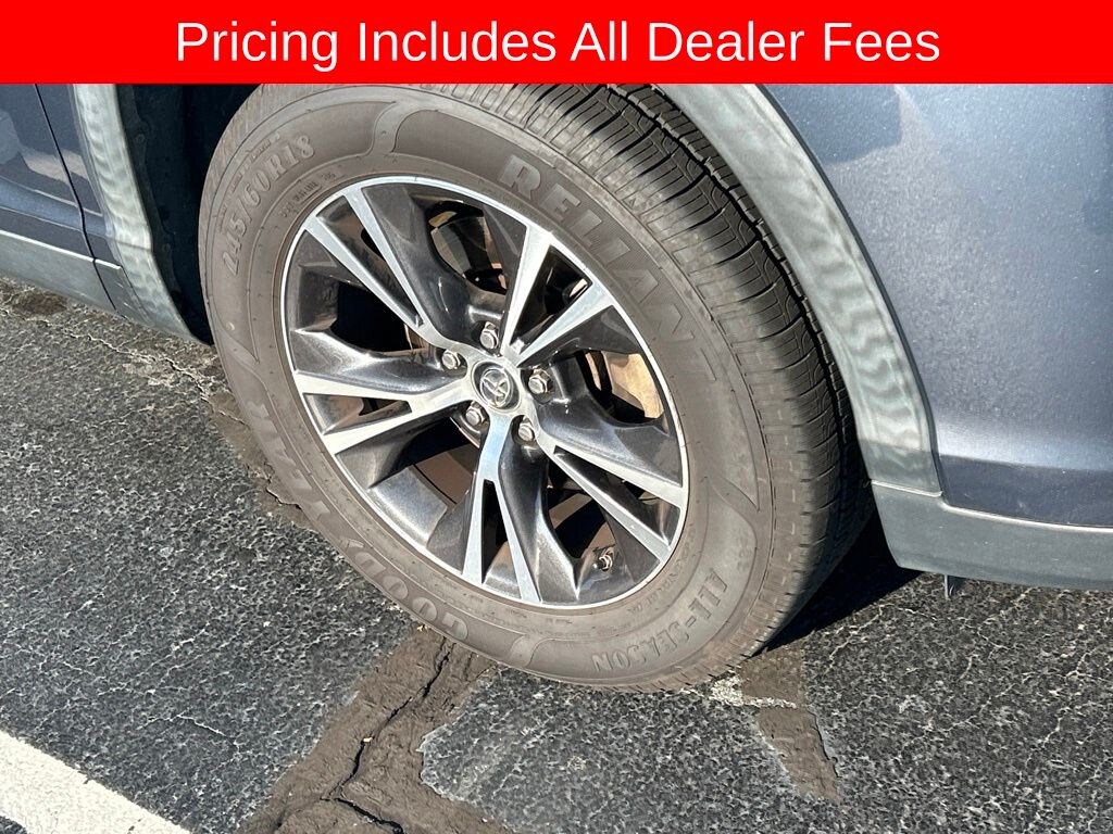 Used 2019 Toyota Highlander LE V6 SUV