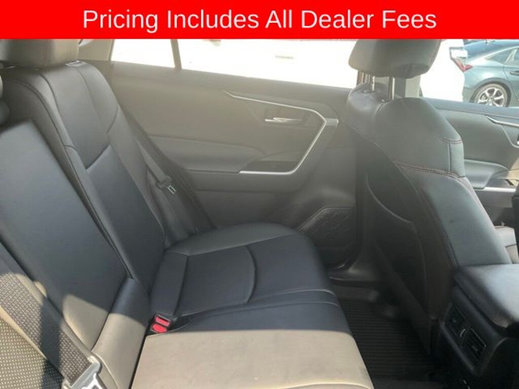 Used 2025 Toyota RAV4 XLE SUV