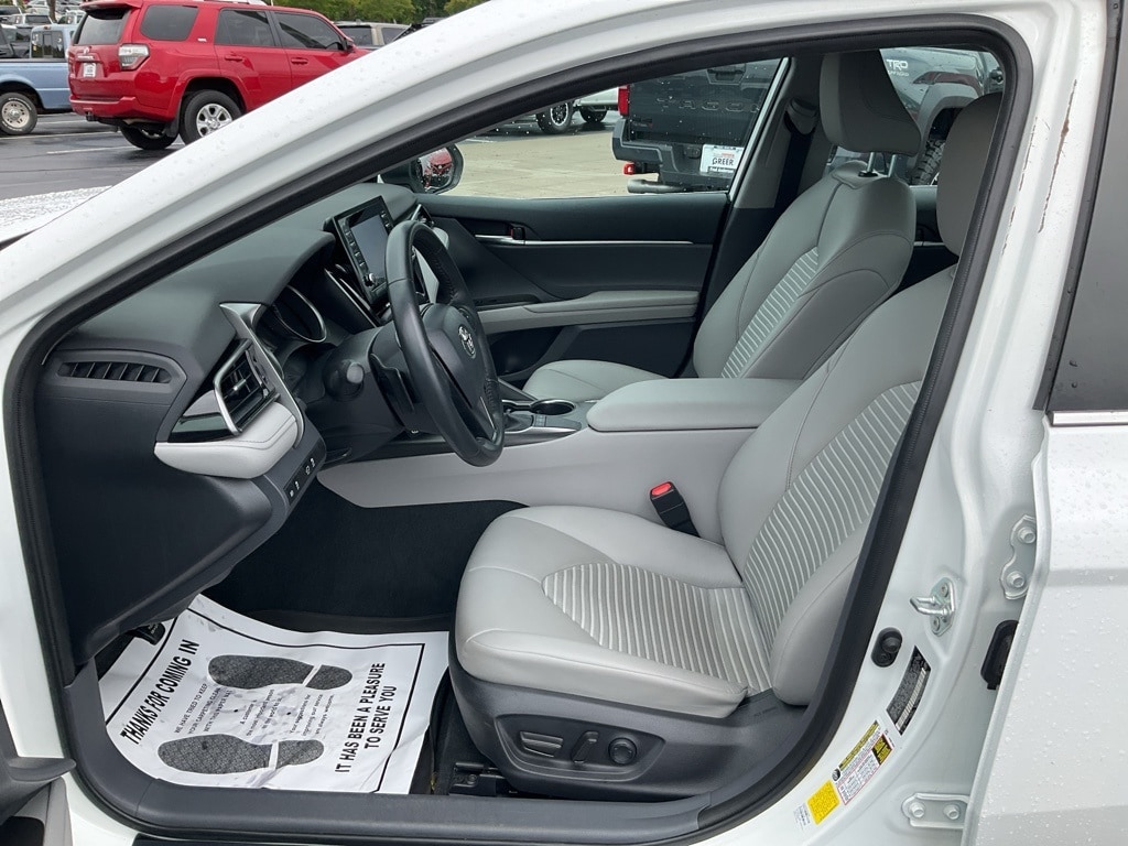Used 2022 Toyota Camry SE with VIN 4T1G11AK9NU685063 for sale in Greer, SC