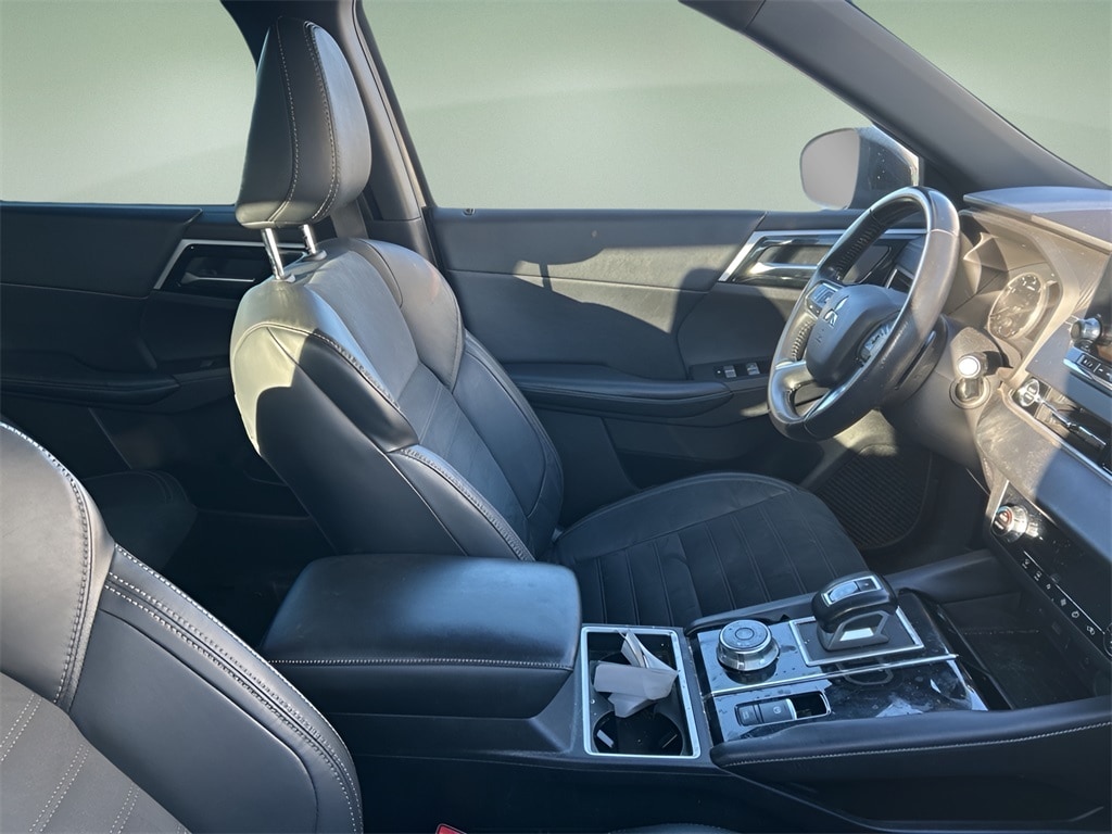 Used 2022 Mitsubishi Outlander  SUV