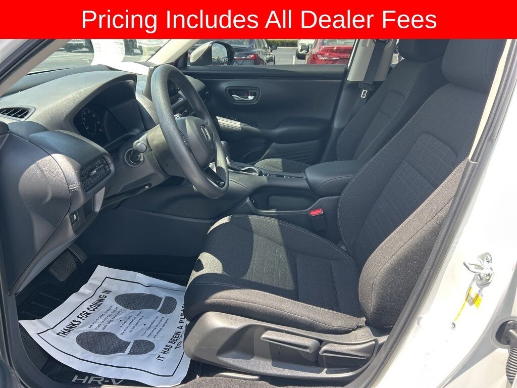 Used 2025 Honda HR-V LX SUV