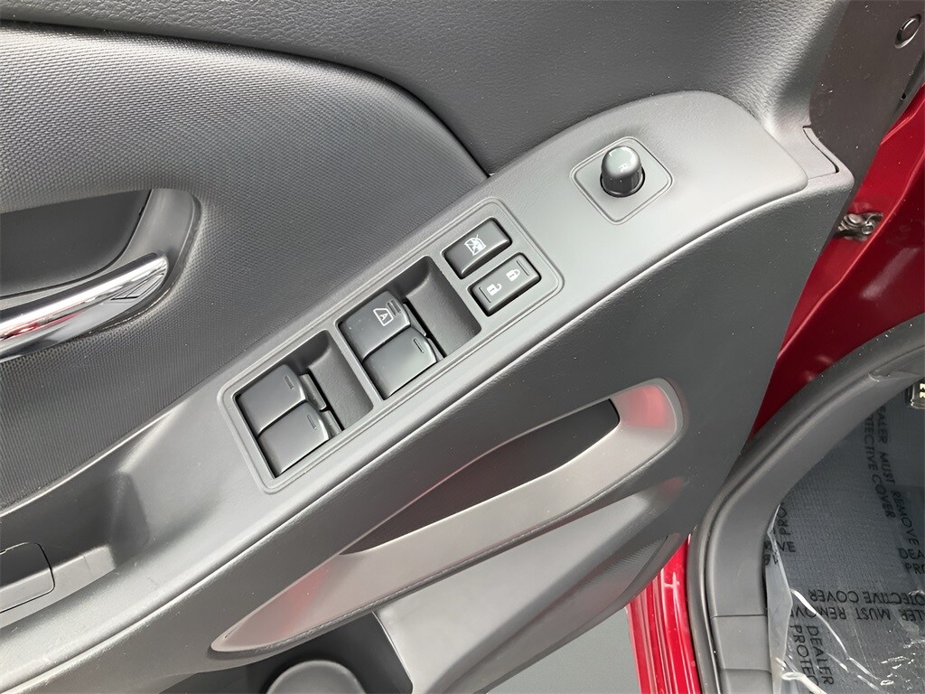 2024 Nissan Frontier SV photo 4