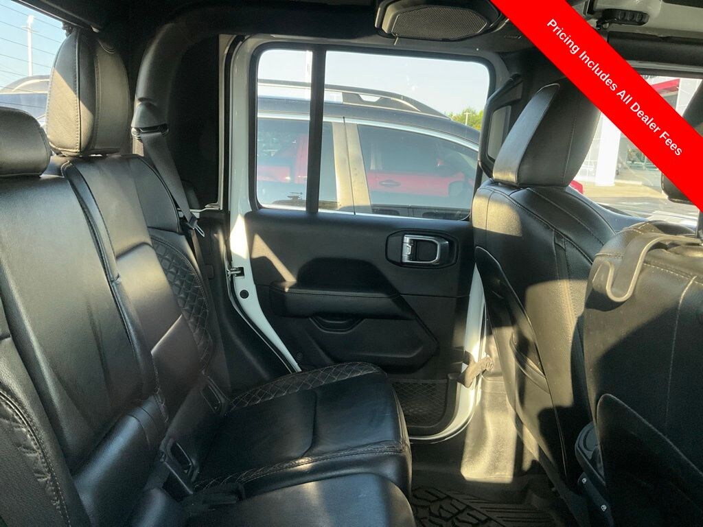 Used 2021 Jeep Gladiator Overland Truck