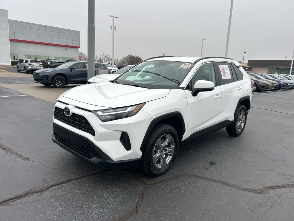 2024 Toyota RAV4 XLE