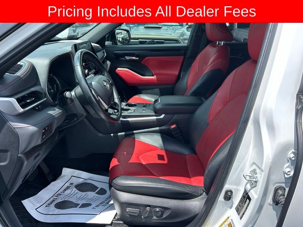 Used 2023 Toyota Highlander L SUV