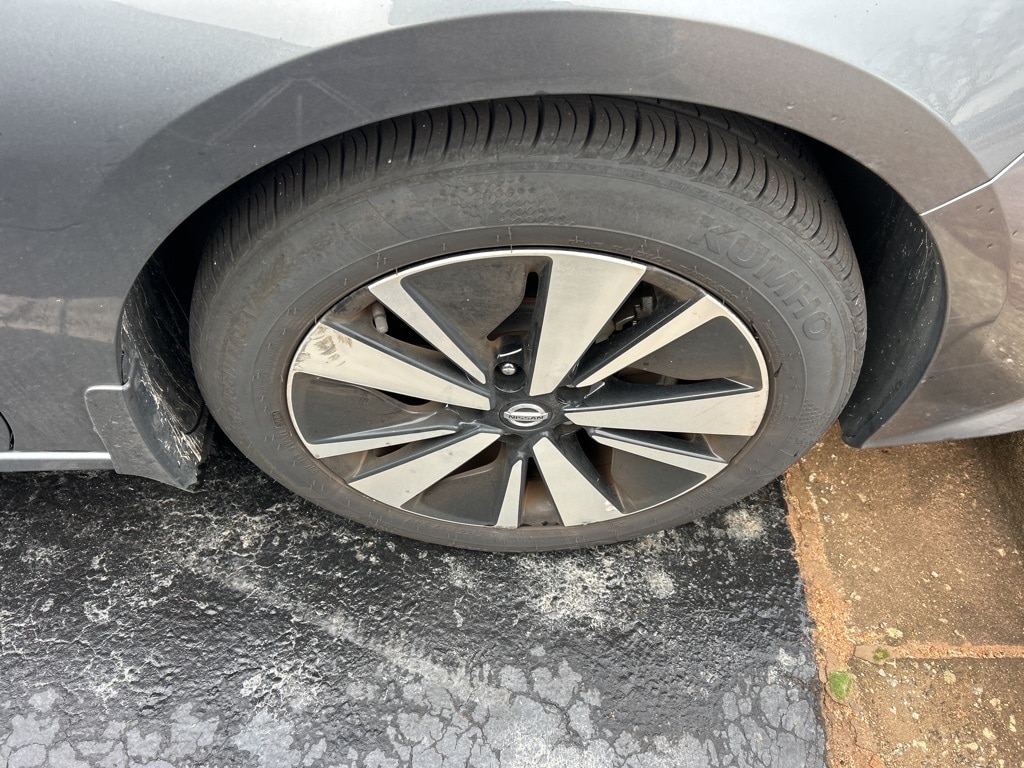 Used 2022 Nissan Altima 2.5 SV Sedan