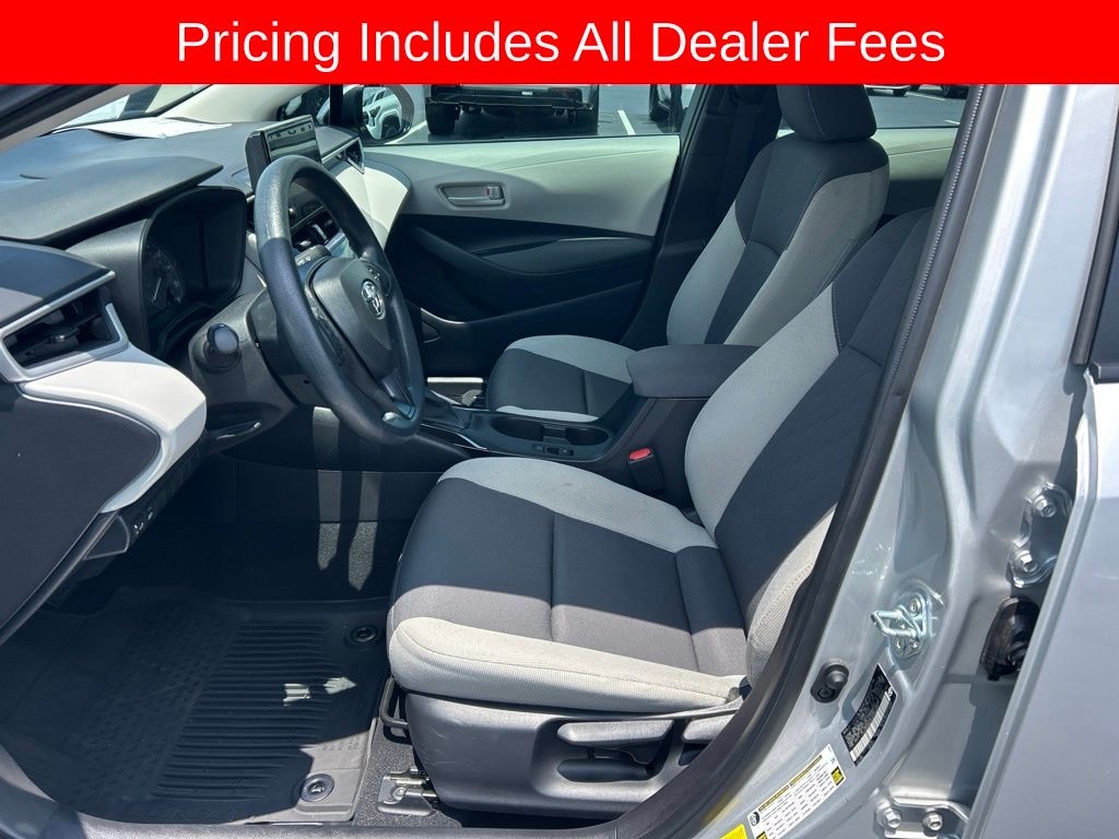 Used 2025 Toyota Corolla LE Sedan