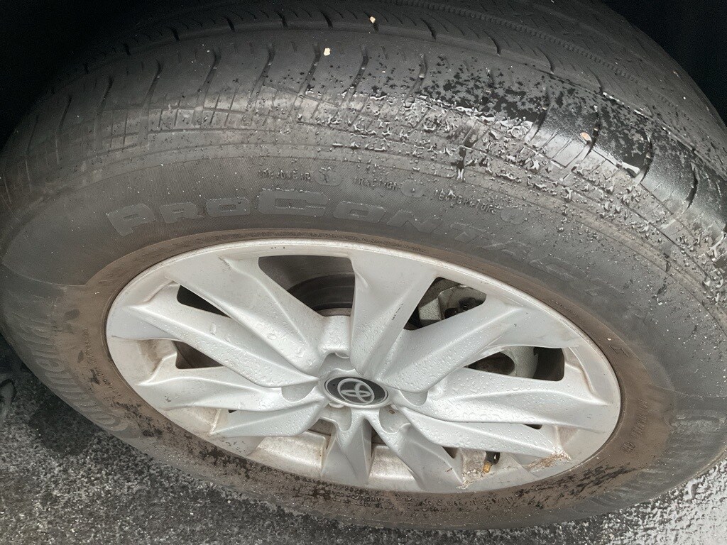 Used 2024 Toyota Corolla Cross LE SUV