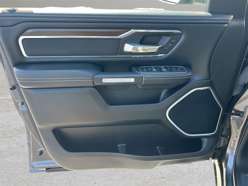 2021 Ram 1500 Laramie photo 4