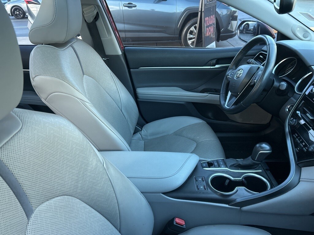 2024 Toyota Camry XLE photo 3