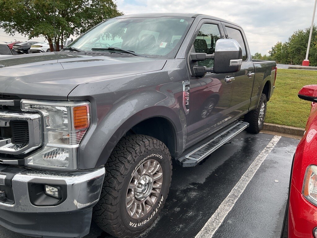 2022 Ford F-250 XLT photo 2