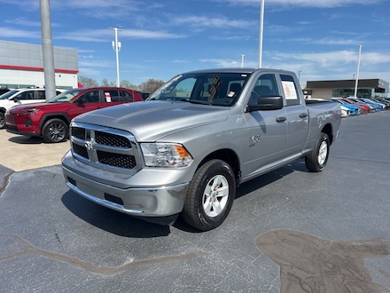 2024 Ram 1500 Classic SLT Truck