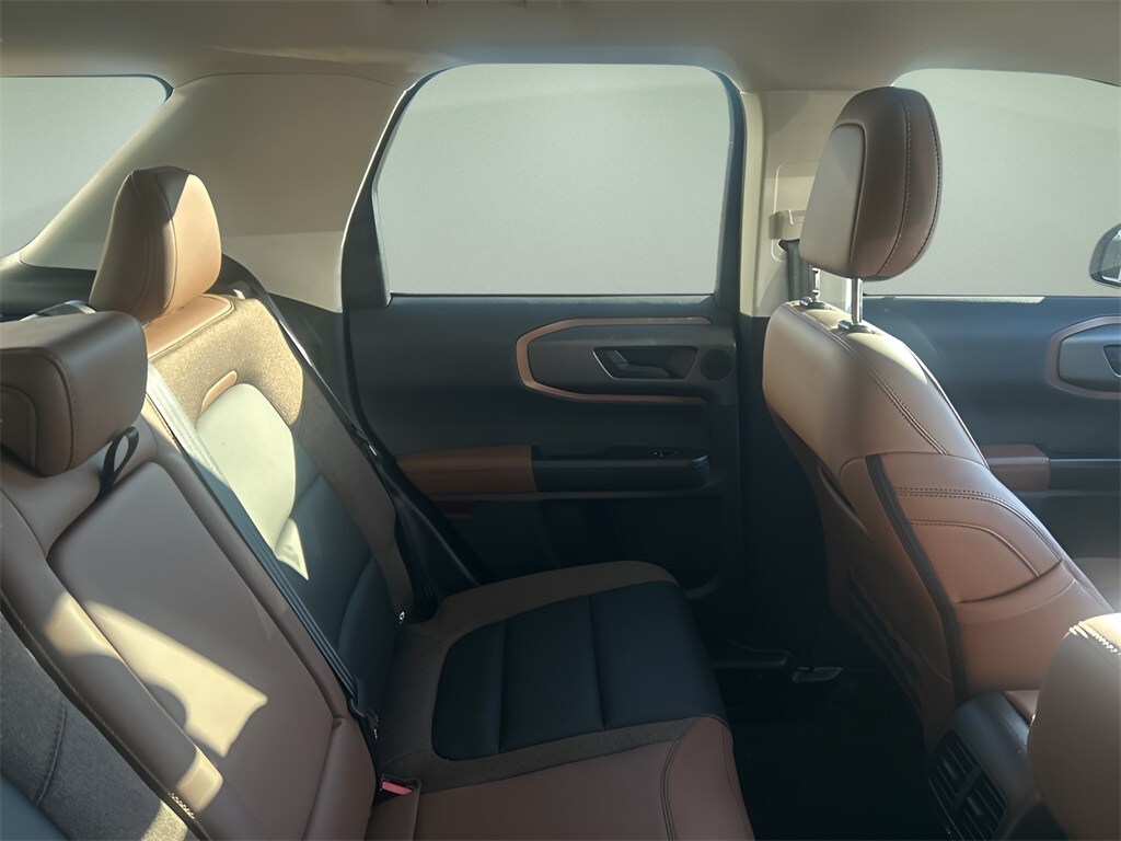 2025 Ford Bronco Sport Outer Banks photo 3