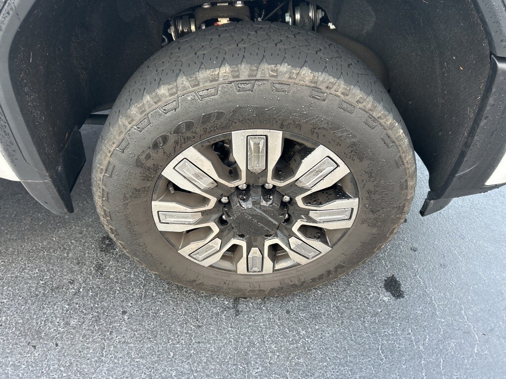 Used 2024 GMC Sierra 2500 HD Denali Truck