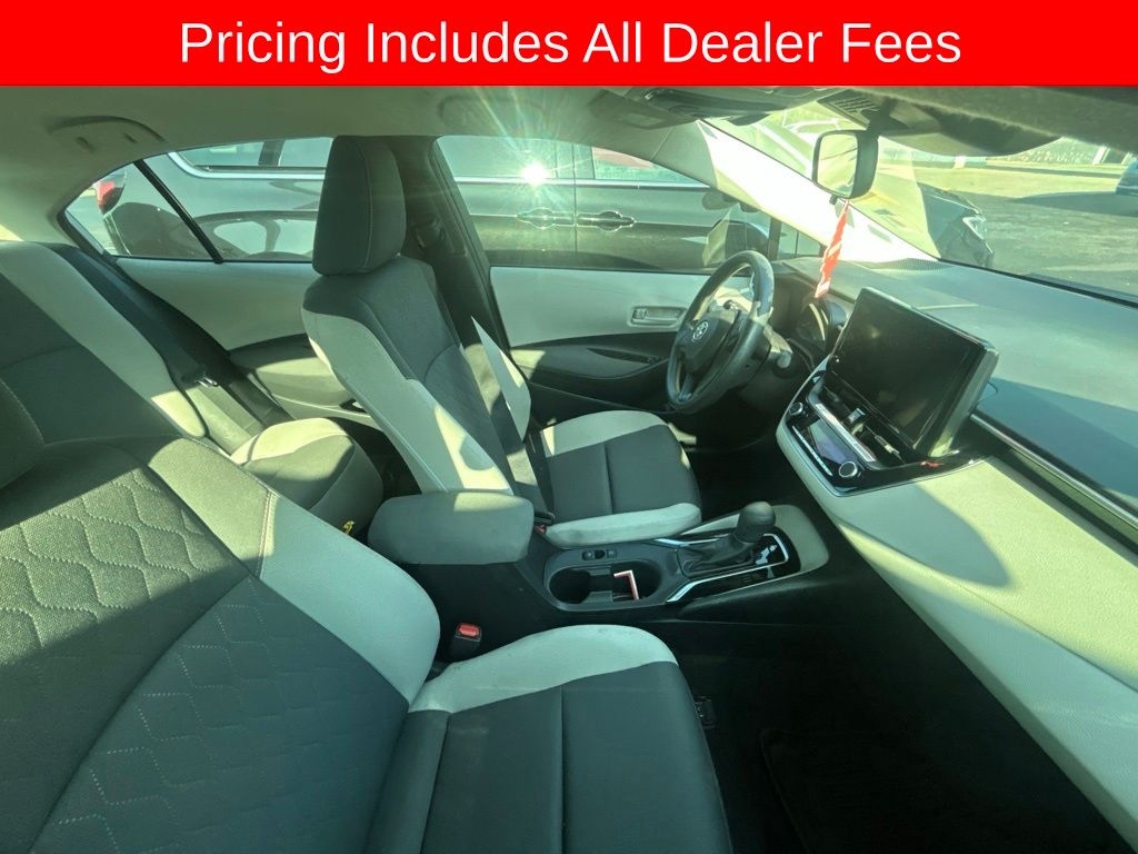 Used 2025 Toyota Corolla LE Sedan
