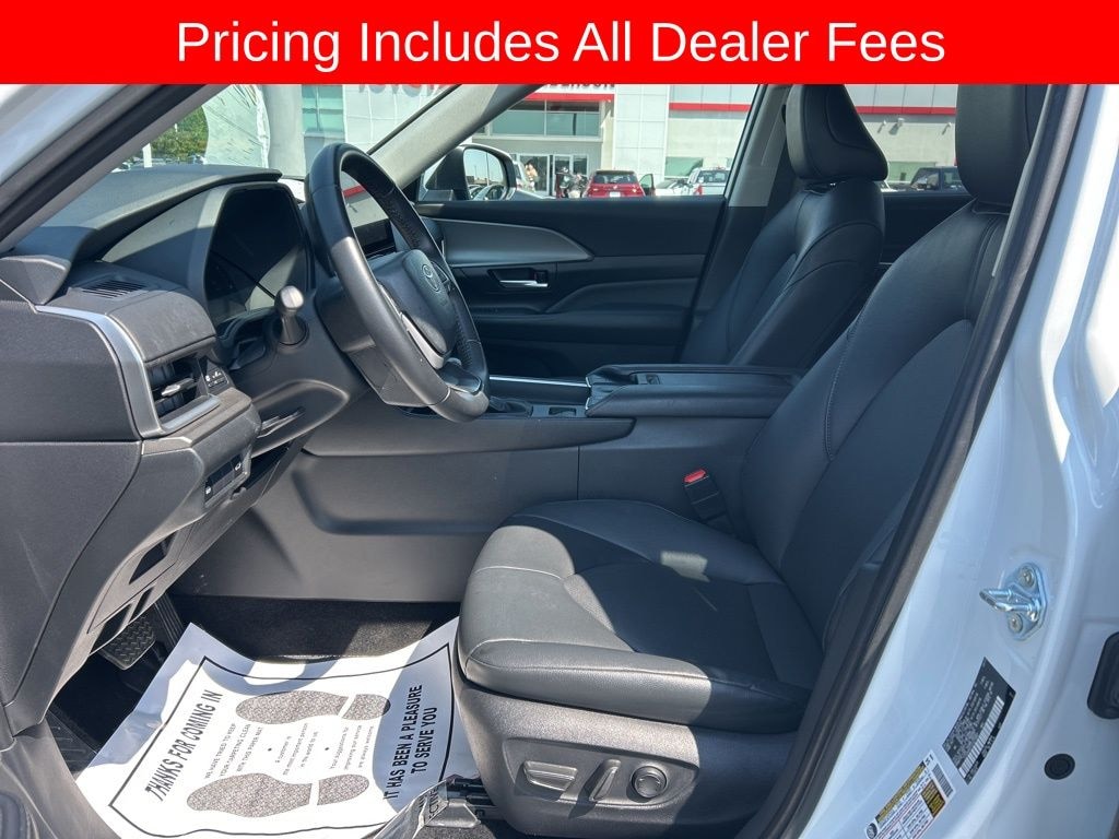 Used 2025 Toyota Grand Highlander XLE SUV