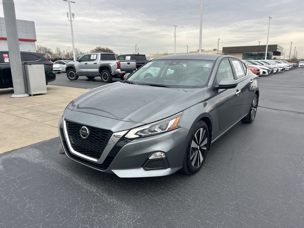 2022 Nissan Altima SV
