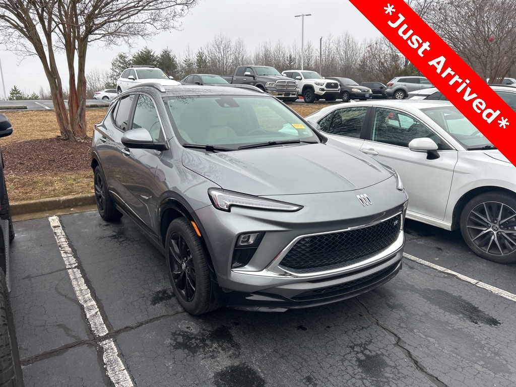 2024 Buick Encore GX Sport Touring's photo