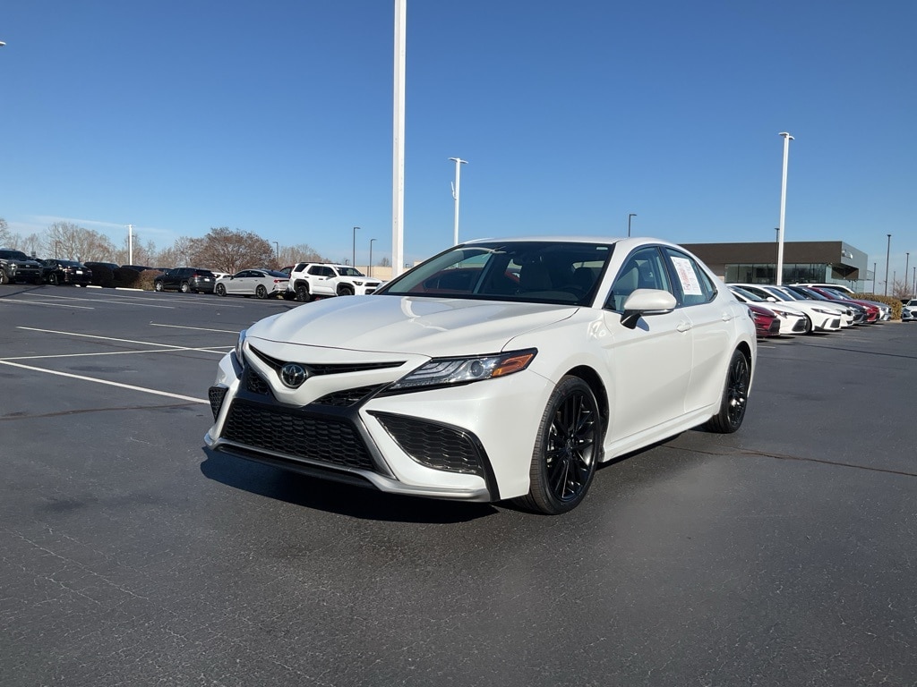2024 Toyota Camry XSE's photo
