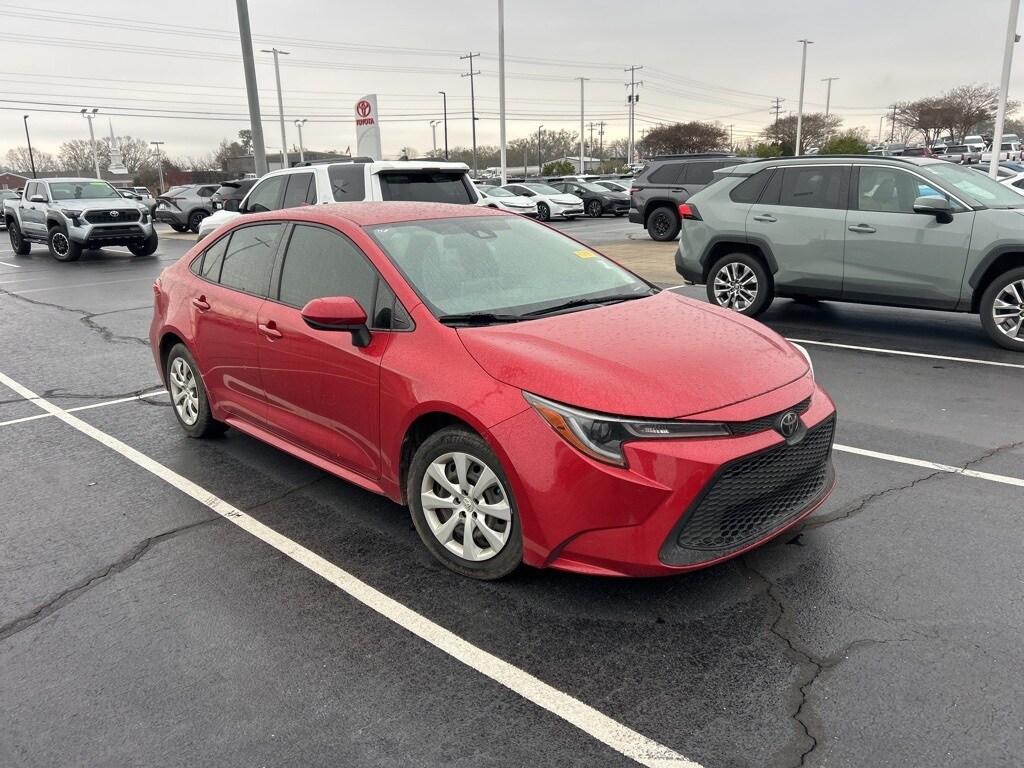 Used 2020 Toyota Corolla LE Sedan