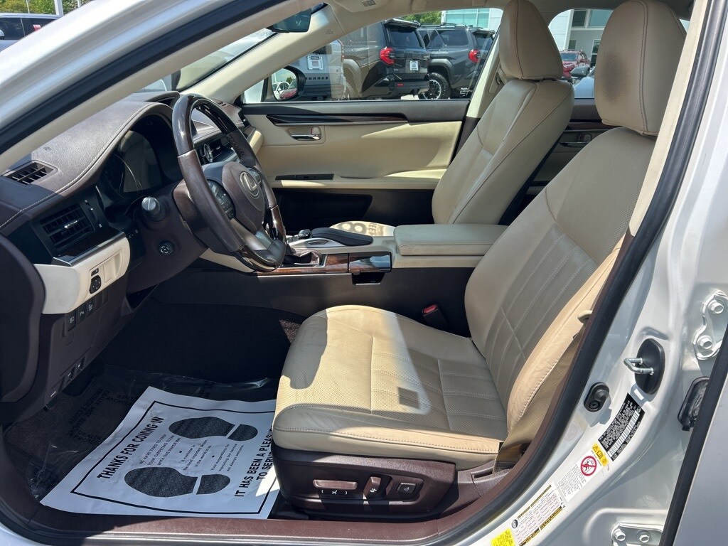 Used 2018 Lexus ES 350 with VIN 58ABK1GG7JU116421 for sale in Greer, SC
