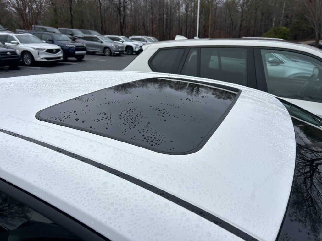 2025 Toyota Camry SE photo 2