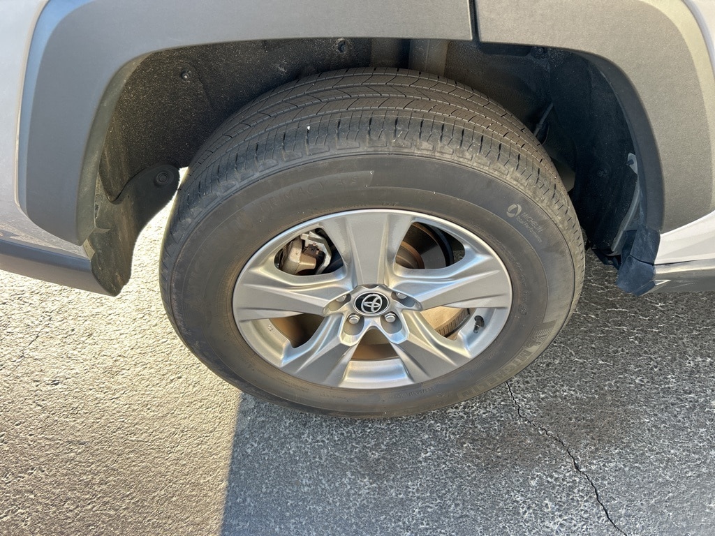 Used 2024 Toyota RAV4 XLE with VIN 2T3W1RFV1RW304235 for sale in Northfield, Minnesota