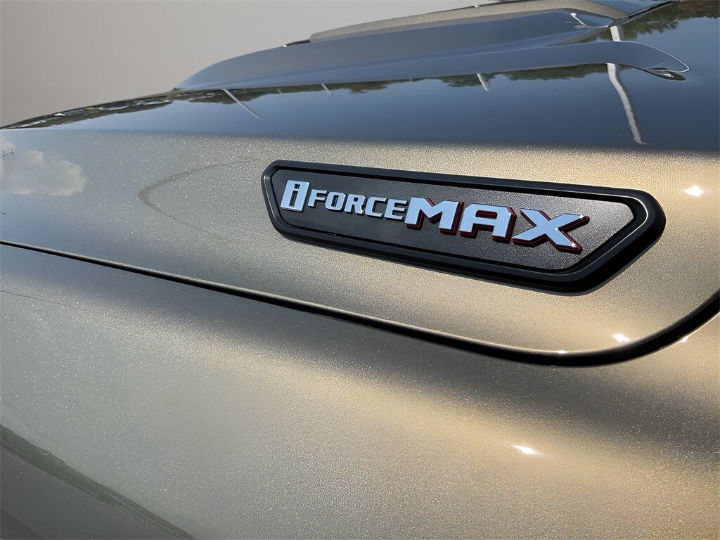 2025 Toyota Tacoma TRD Sport photo 3