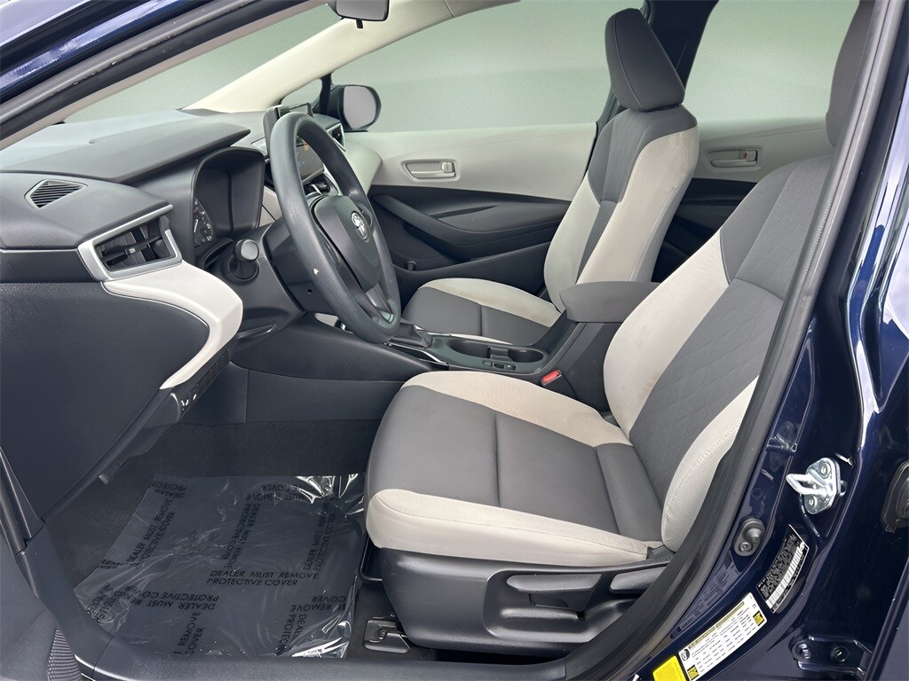 2024 Toyota Corolla LE photo 2