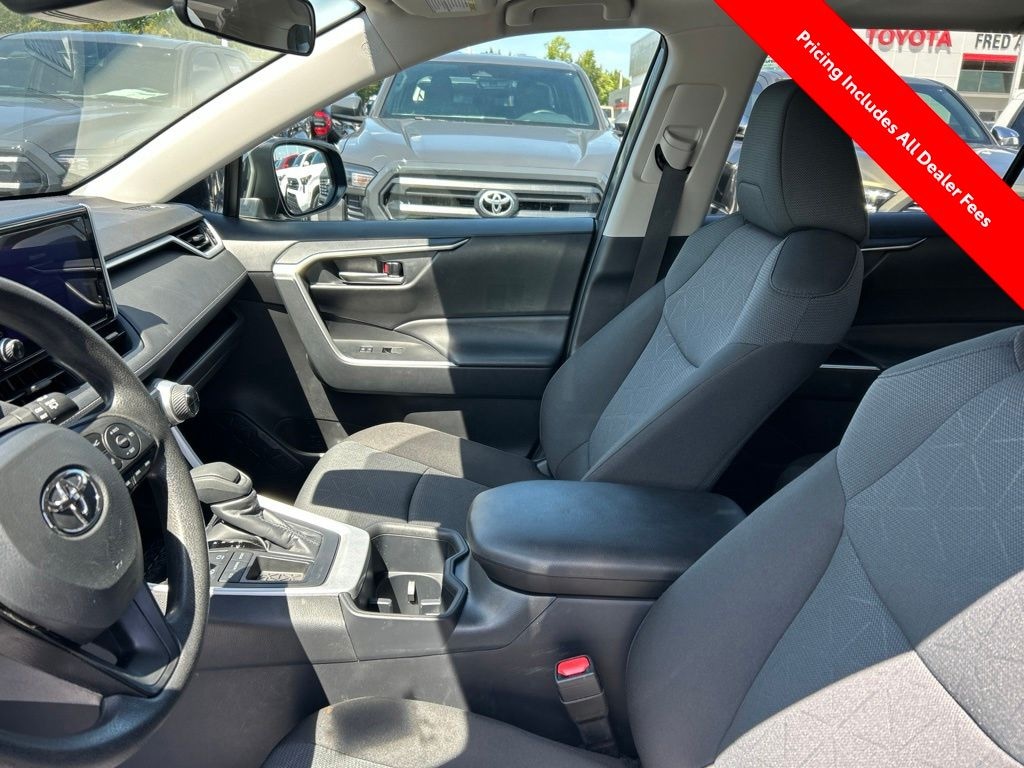 Used 2025 Toyota RAV4 XLE SUV