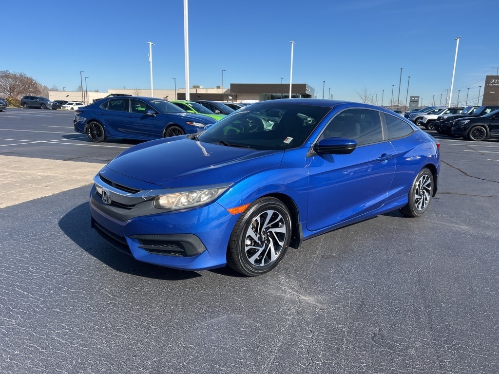 2016 Honda Civic LX's photo