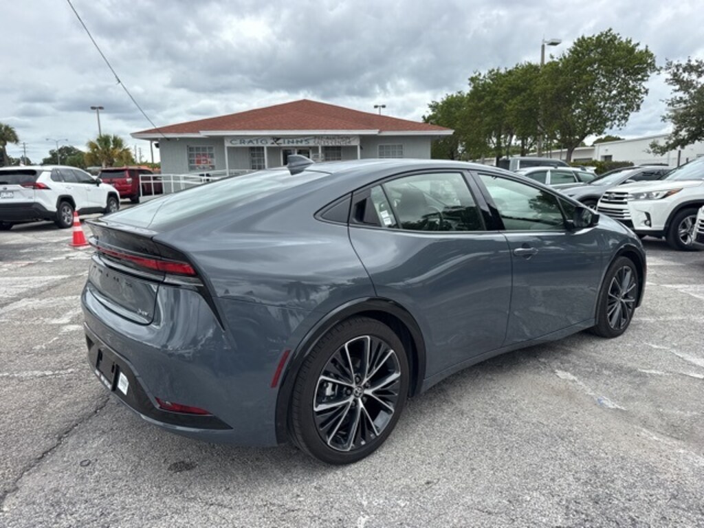 Used 2025 Toyota Prius LE Hatchback
