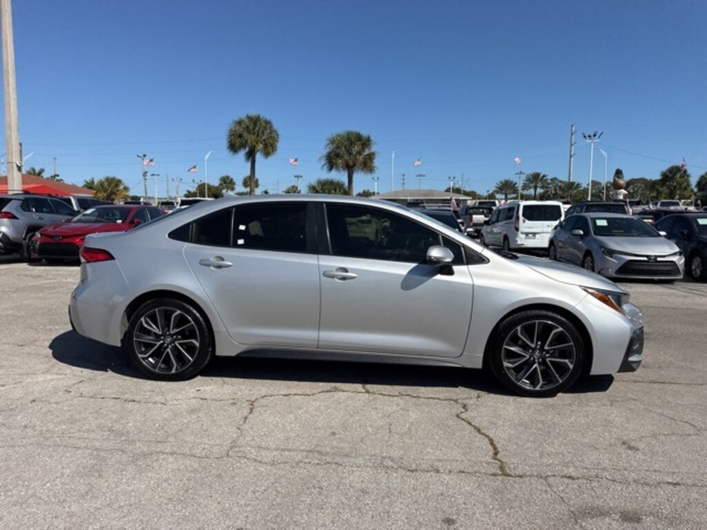 Used 2022 Toyota Corolla SE Sedan