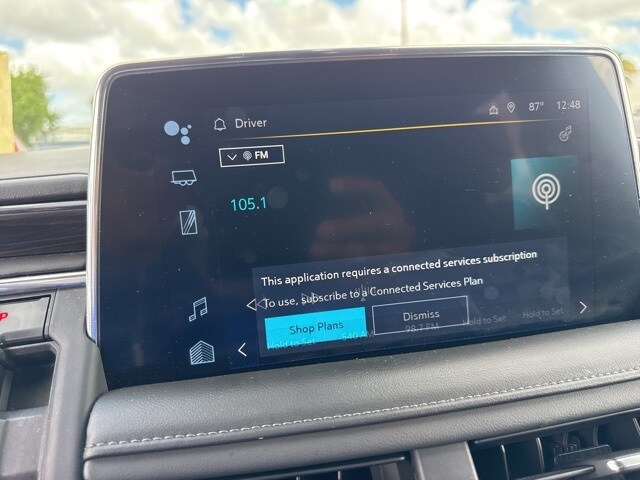 2023 Chevrolet Suburban LT photo 3