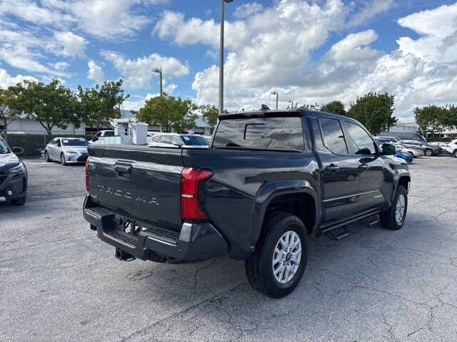 2024 Toyota Tacoma SR5 photo 2