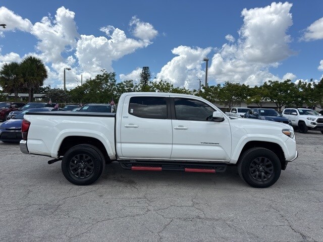 2023 Toyota Tacoma SR5 V6 photo 2