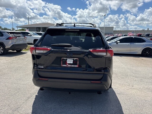 2024 Toyota RAV4 Hybrid photo 3