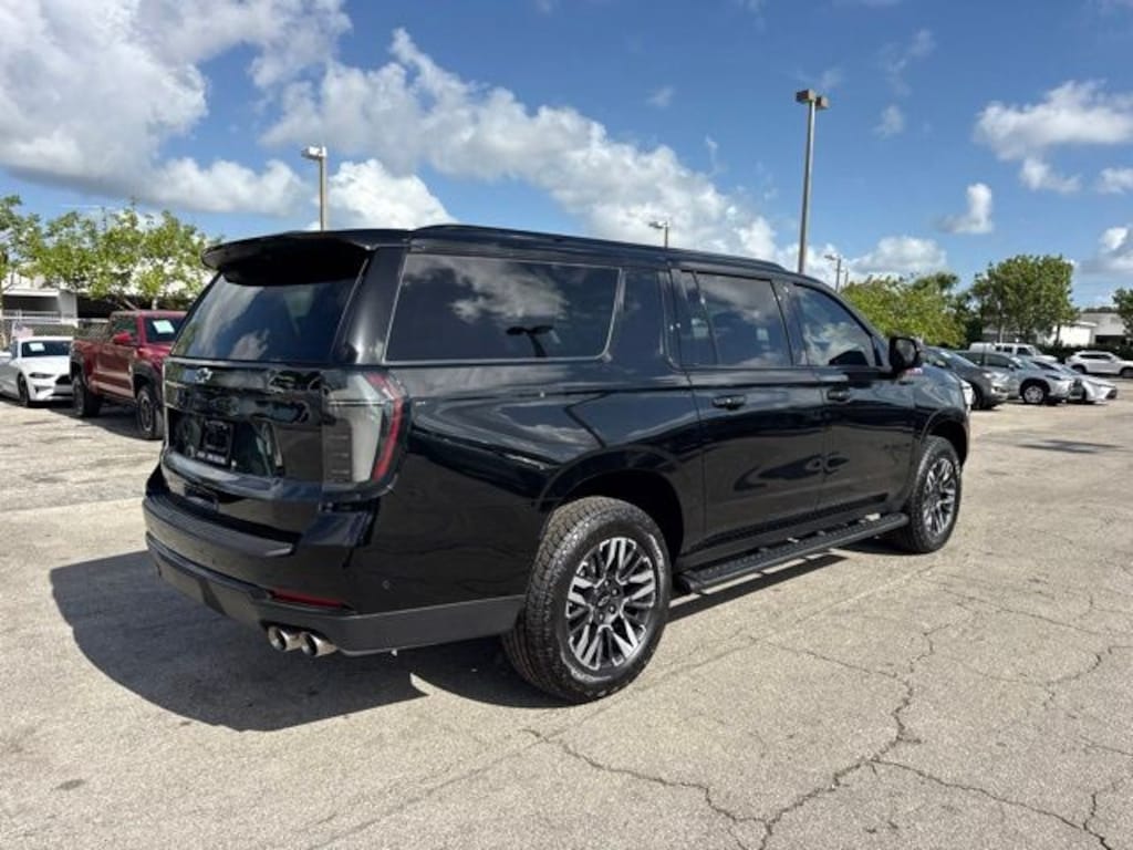 Used 2026 Chevrolet Suburban Z71 SUV