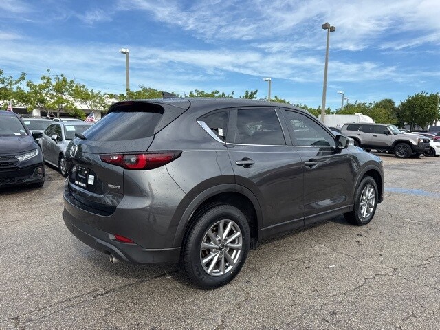 2022 Mazda CX-5 Preferred photo 3